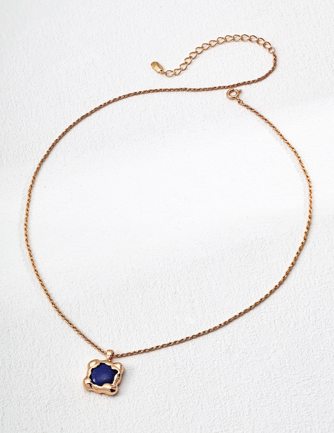 Necklace Featured Deep Blue Stone