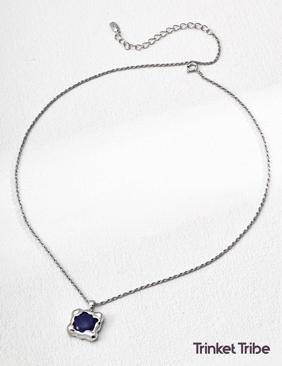 Necklace Featured Deep Blue Stone