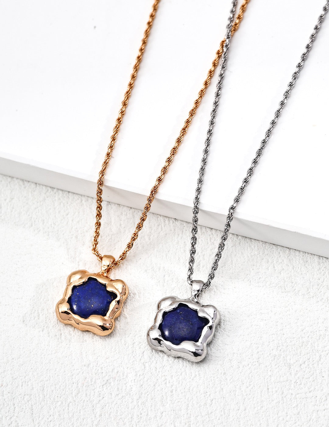 Necklace Featured Deep Blue Stone