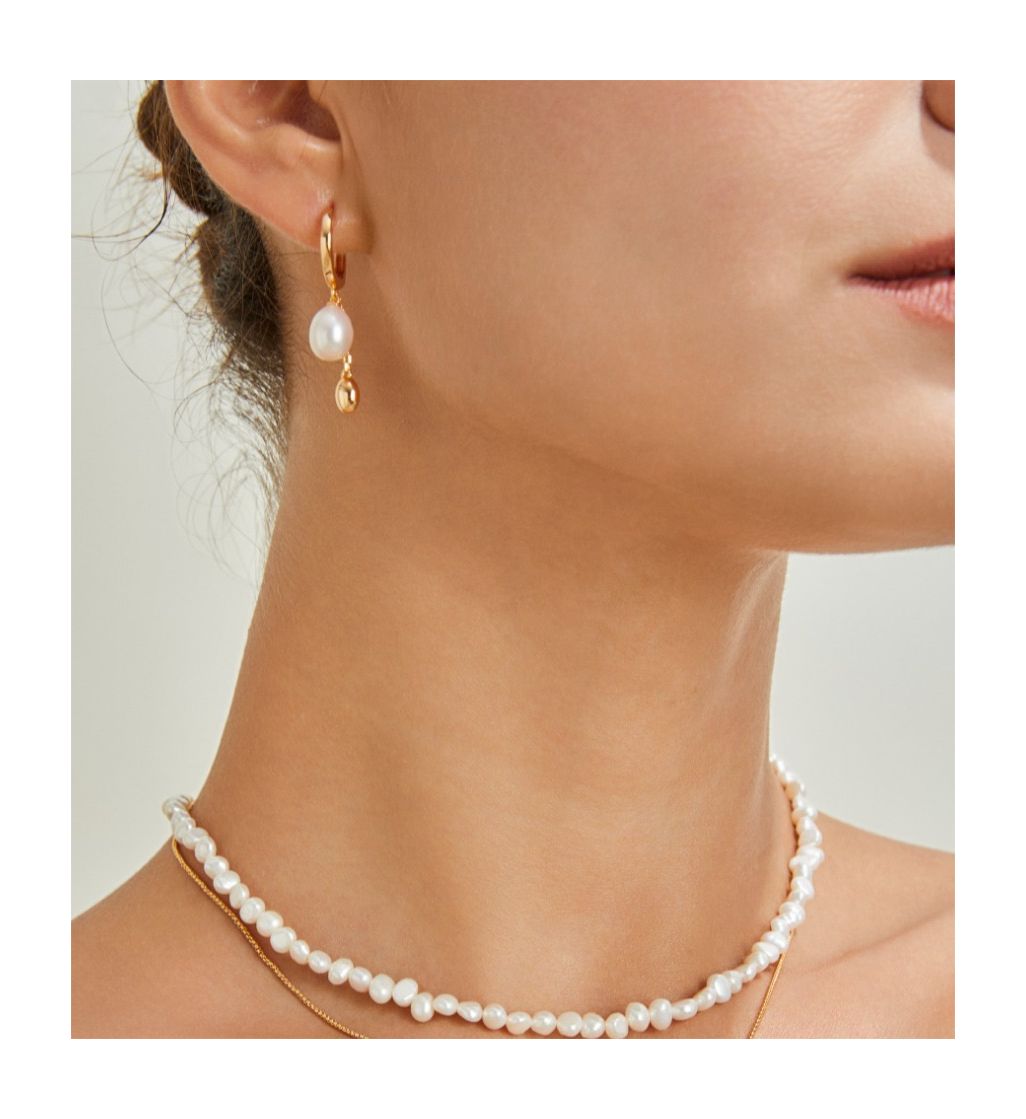Elegant pearl drop hoop earrings