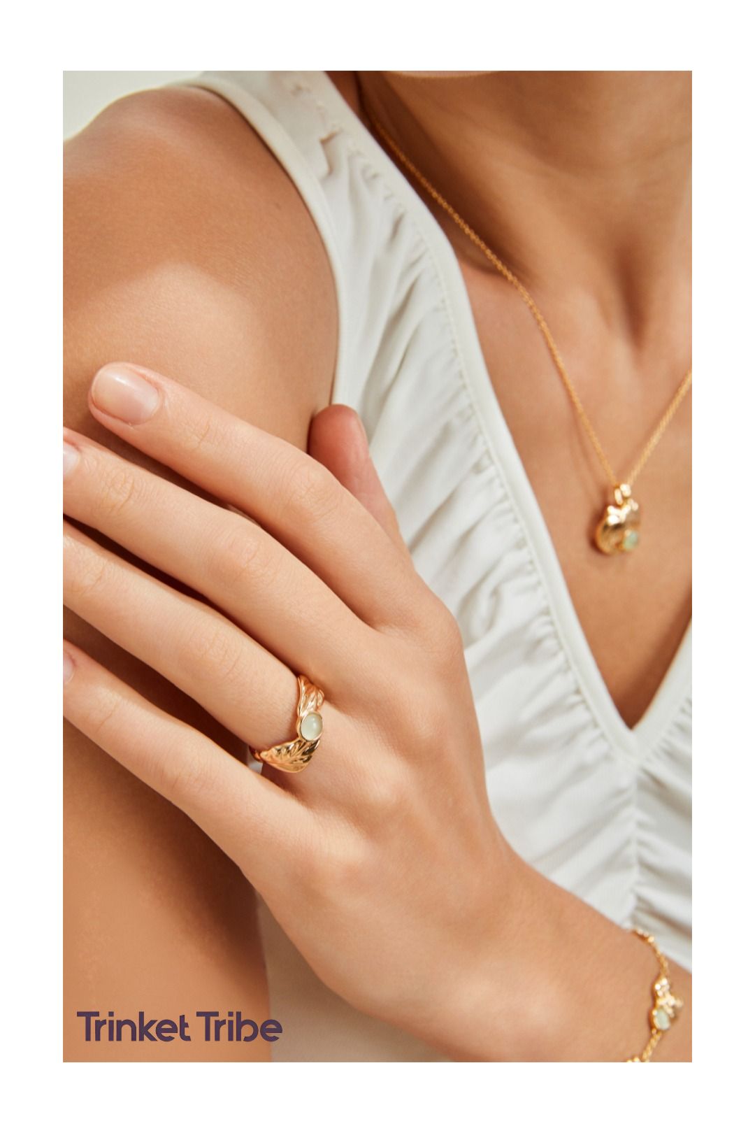 Nature-Inspired Adjustable Ring – Gold Calla Lily Leaf & Chalcedony Stone