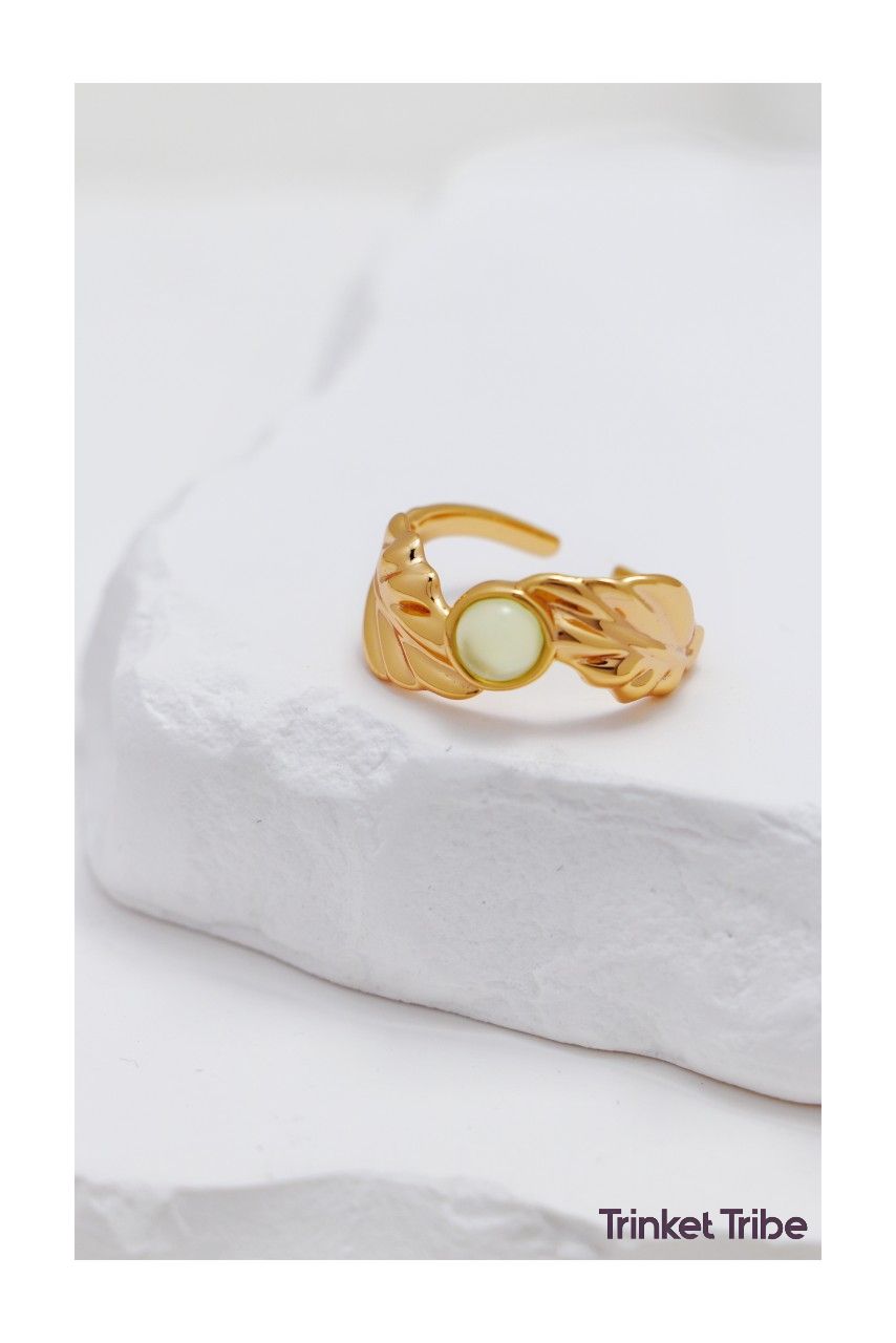 Nature-Inspired Adjustable Ring – Gold Calla Lily Leaf & Chalcedony Stone